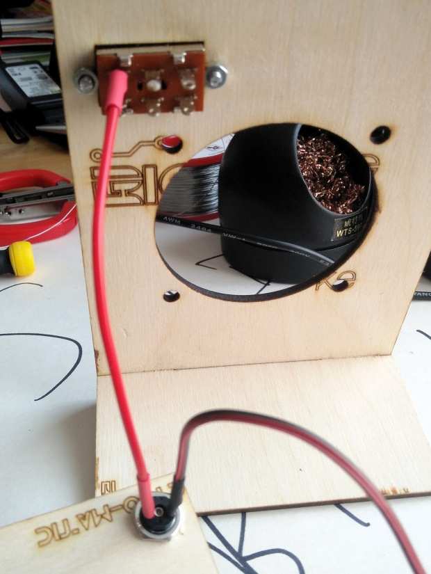 Build your own solder fume extractor LaptrinhX